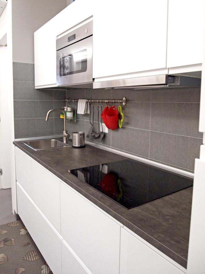 Happy Home Bo Centro Free Private Parking Bologna Bagian luar foto
