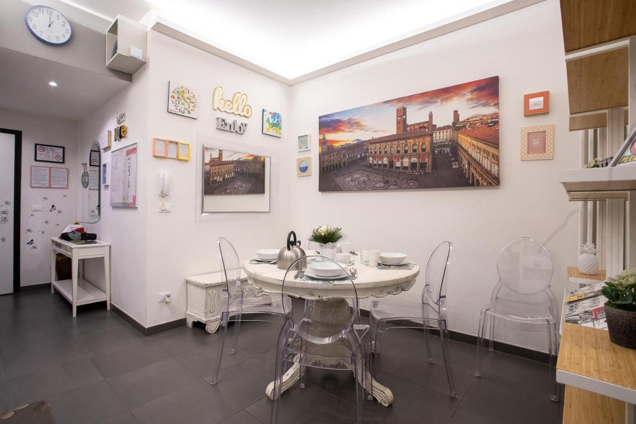 Happy Home Bo Centro Free Private Parking Bologna Bagian luar foto