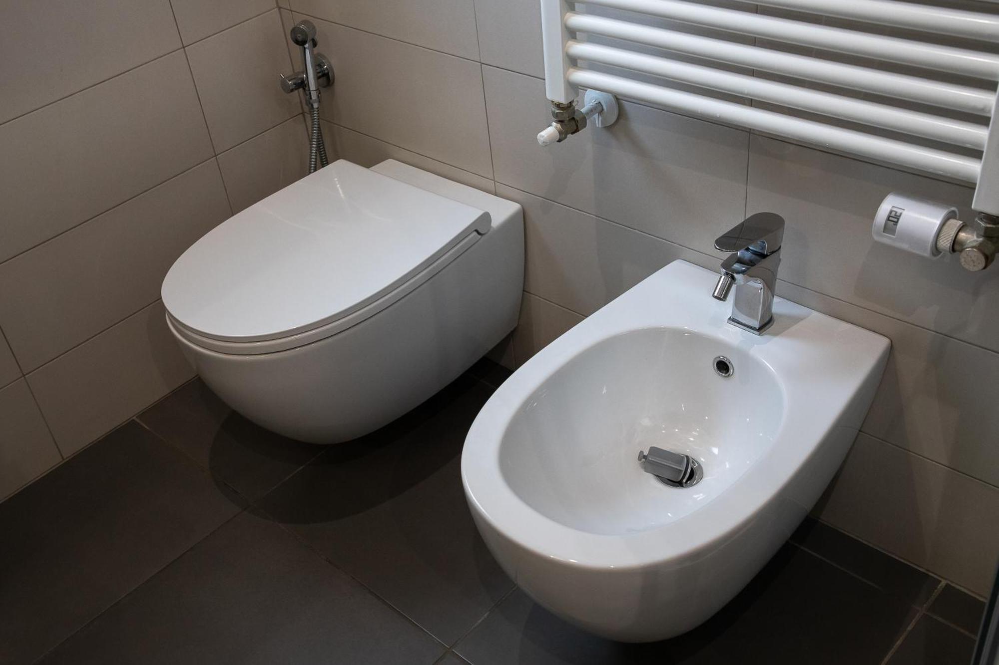 Happy Home Bo Centro Free Private Parking Bologna Bagian luar foto