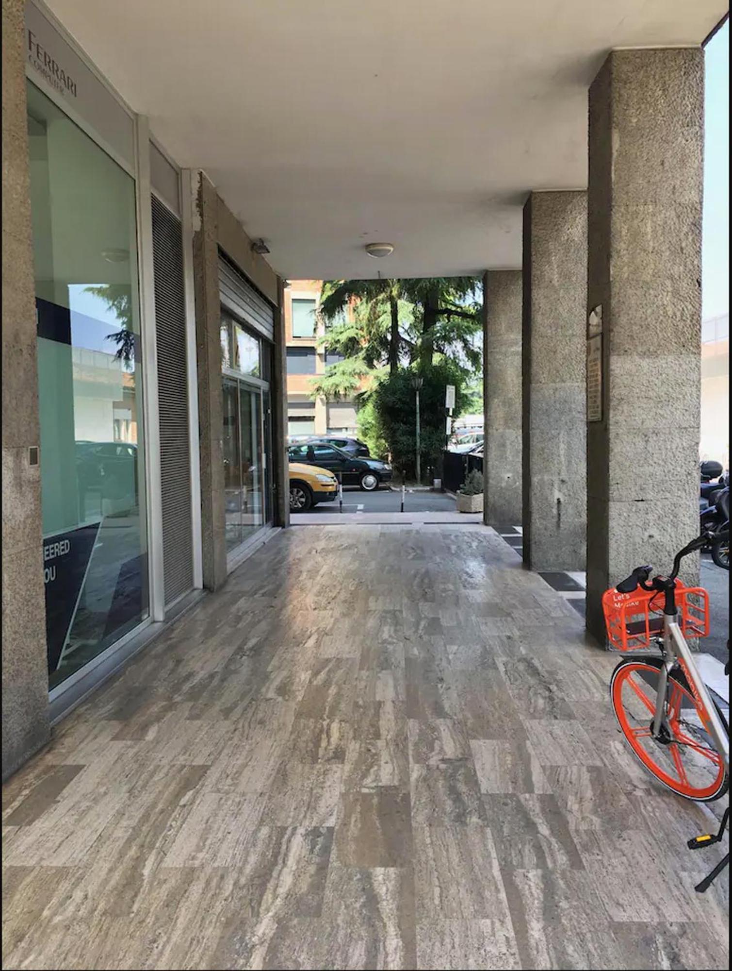 Happy Home Bo Centro Free Private Parking Bologna Bagian luar foto